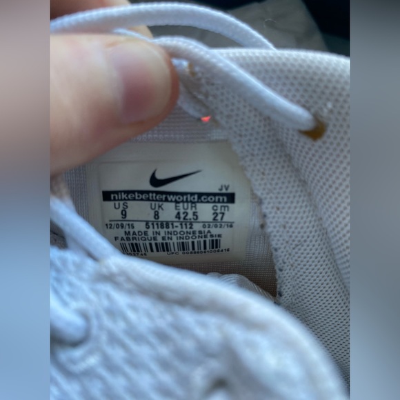 Men’s Custom Hand Painted Roshe Runs - Picture 6 of 7